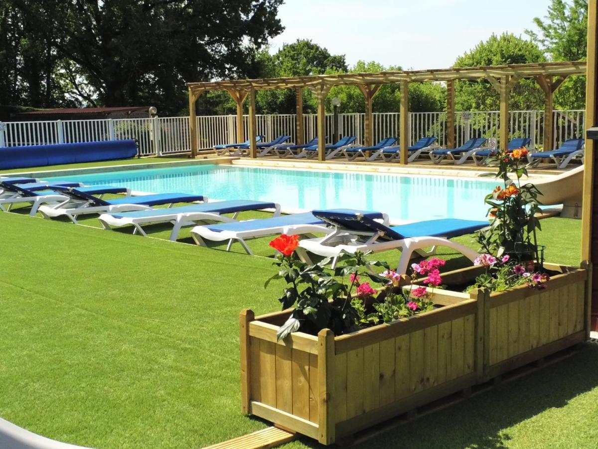 Mobil-Home Terrasse Semi-Couverte Limeuil エクステリア 写真